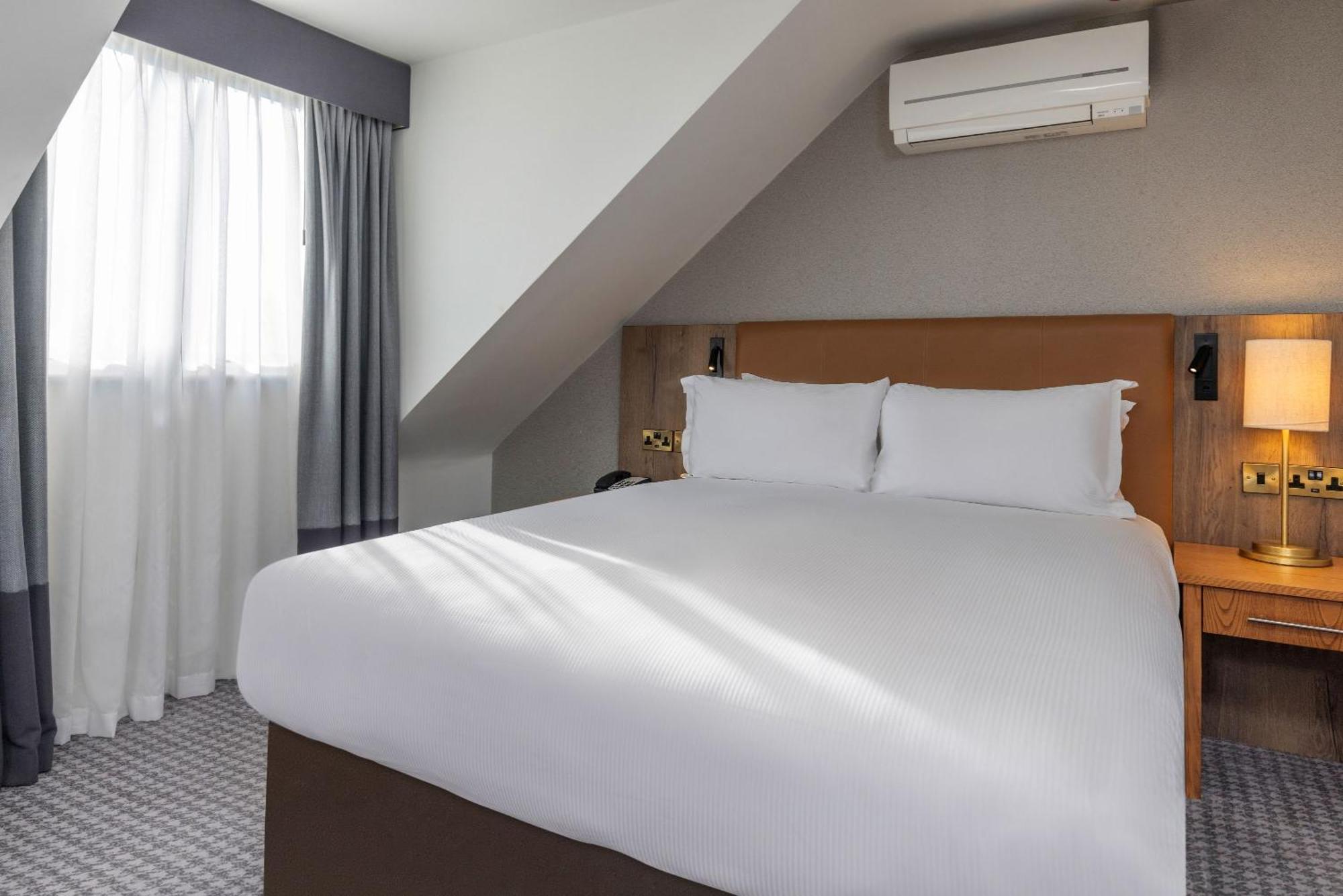 Oxford Belfry Hotel & Spa Тейм Екстер'єр фото